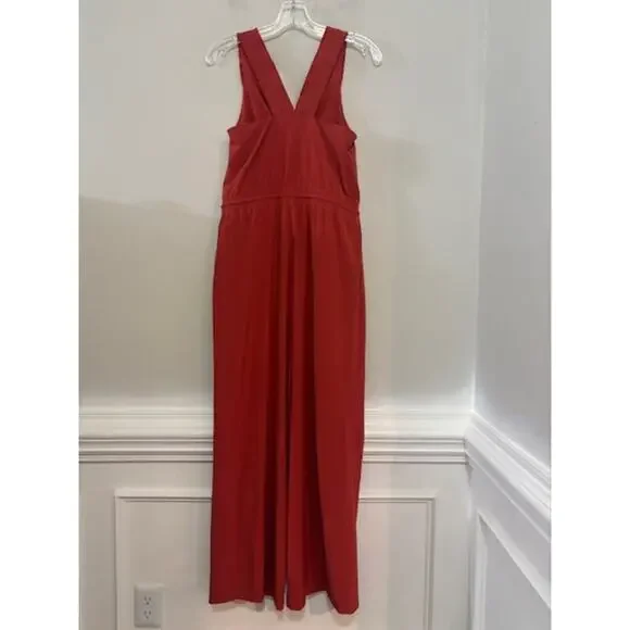 Athleta Savannah Jumpsuit Jumper Romper Tie Waist V Neck Wide Leg Size 2